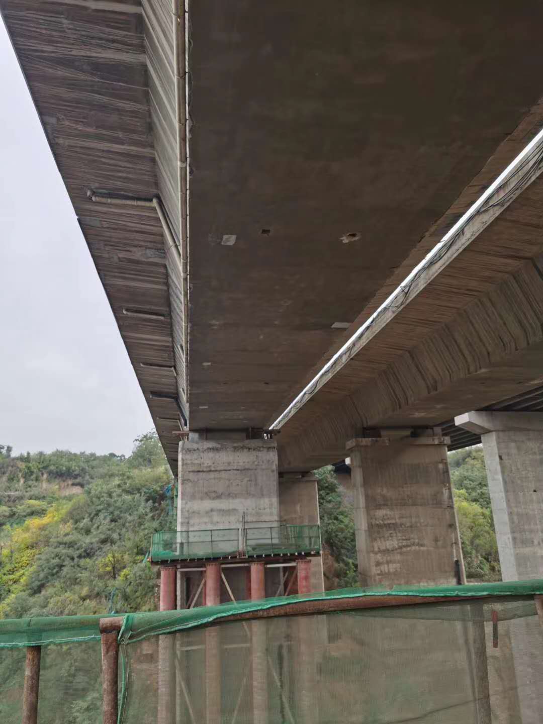无锡桥梁加固前制定可行设计方案图并用对施工方法